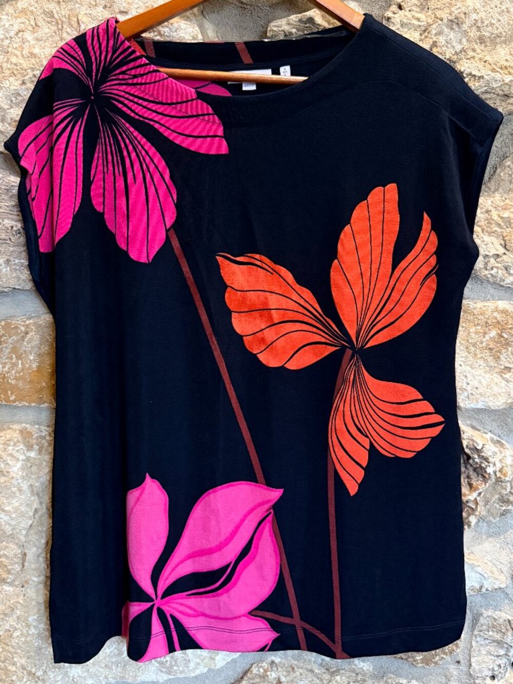 Women's Chico's Black Sleeveless Boatneck Tunic Top Vibrant Orange Pink Floral 2